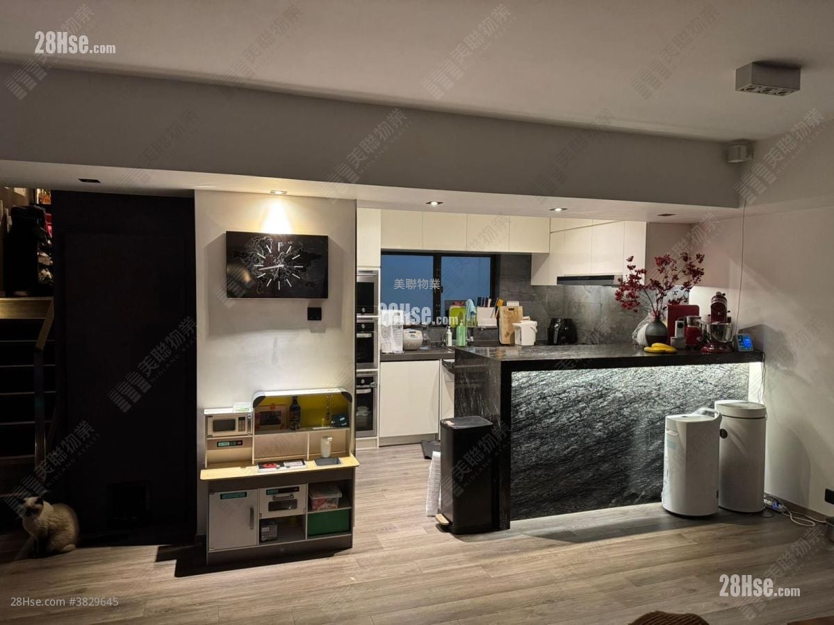 Forest Hill Sell 3 Bedrooms 1,586 ft²