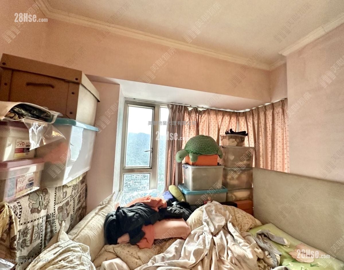 主人房: 碧堤半島 售盤 2 房 , 1 浴室 524 平方呎