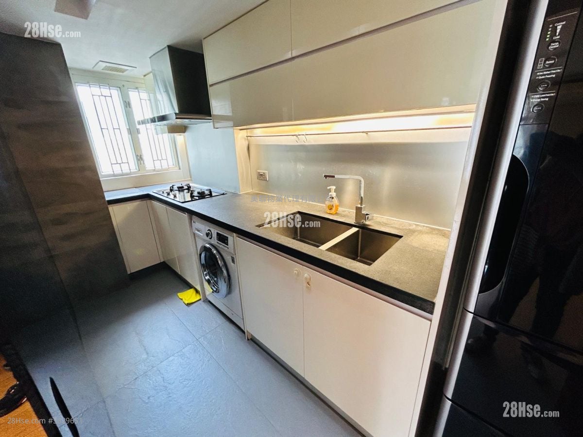 Taikoo Shing Rental 3 Bedrooms , 1 Bathroom 685 ft²