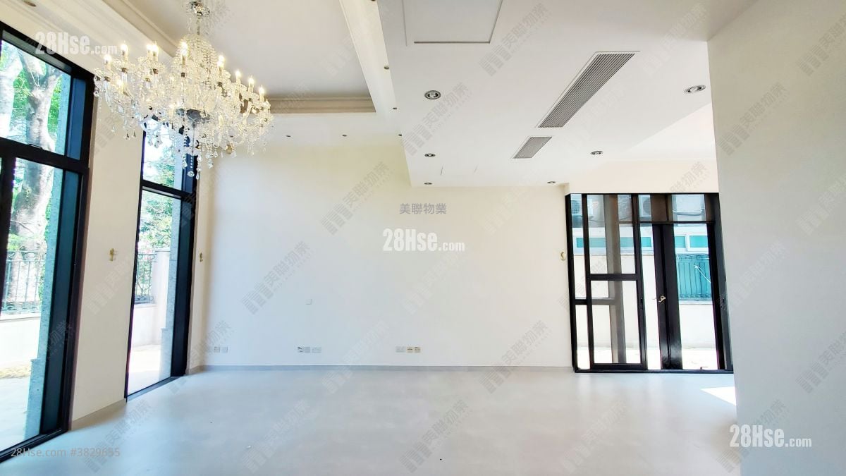 Constellation Cove Sell 3 Bedrooms 2,216 ft²