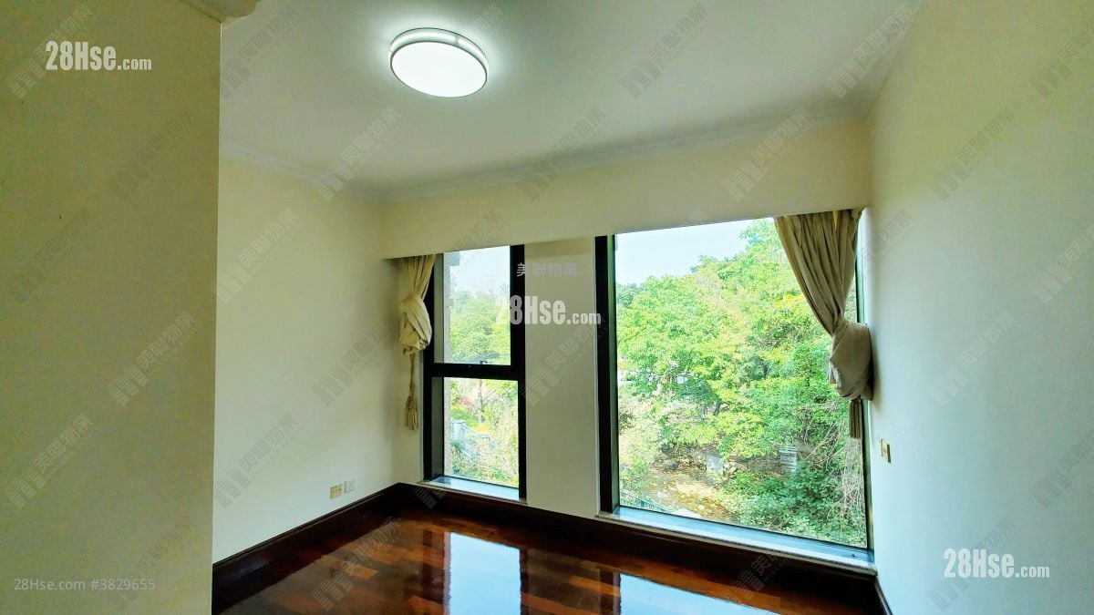 Constellation Cove Sell 3 Bedrooms 2,216 ft²