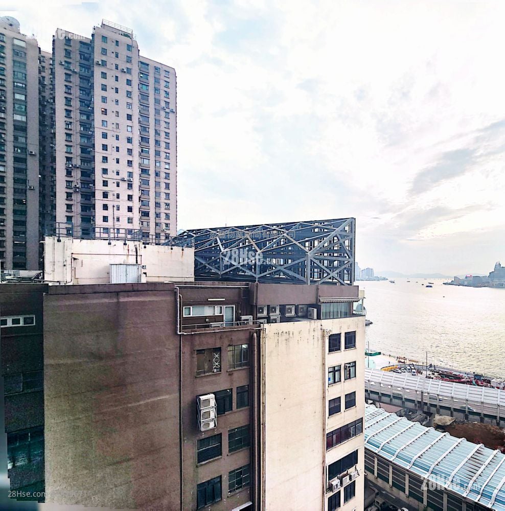 Harbour Heights Sell 3 Bedrooms , 2 Bathrooms 837 ft²
