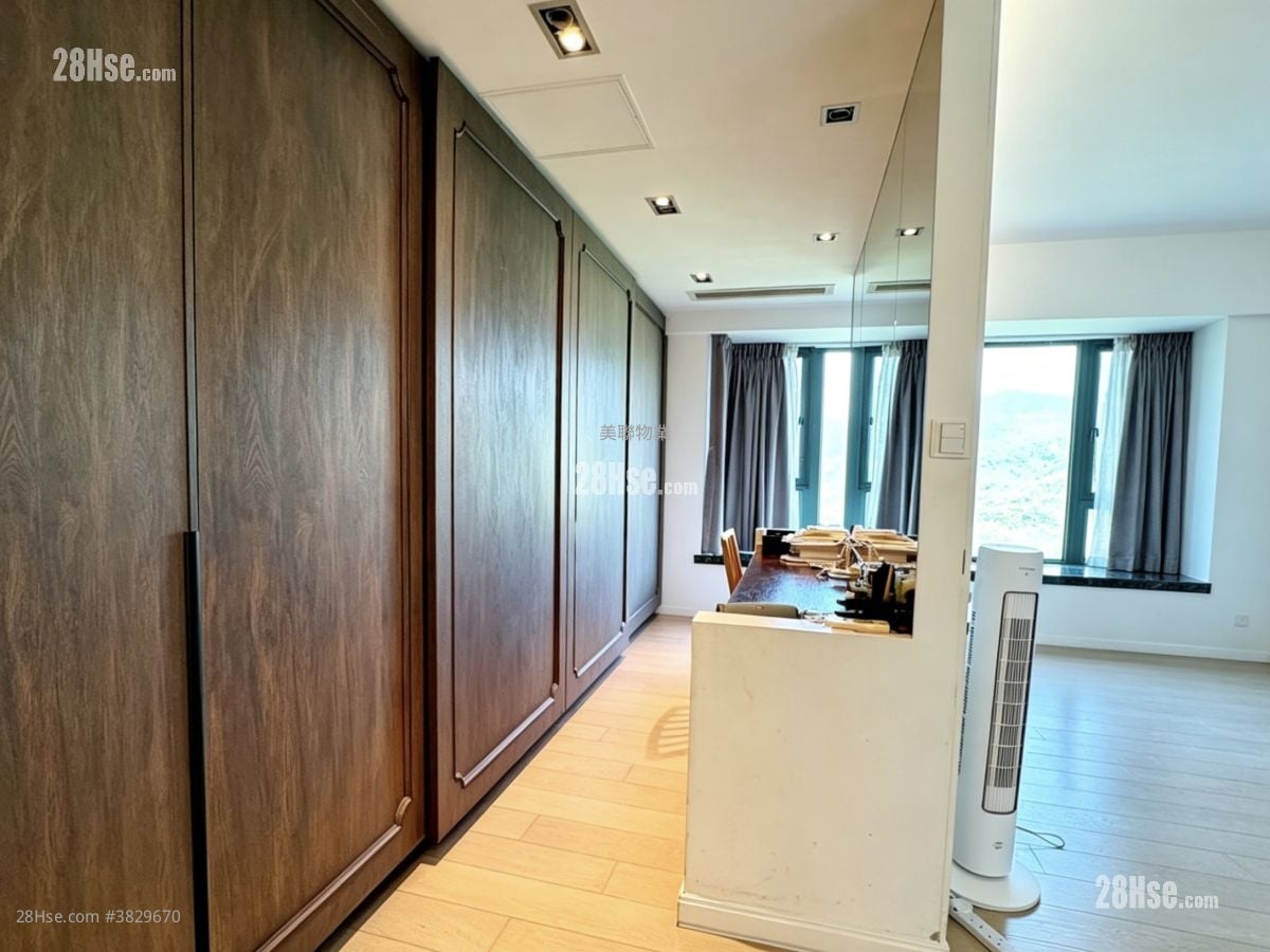 浅月湾 售盘 3 房 2,328 平方尺