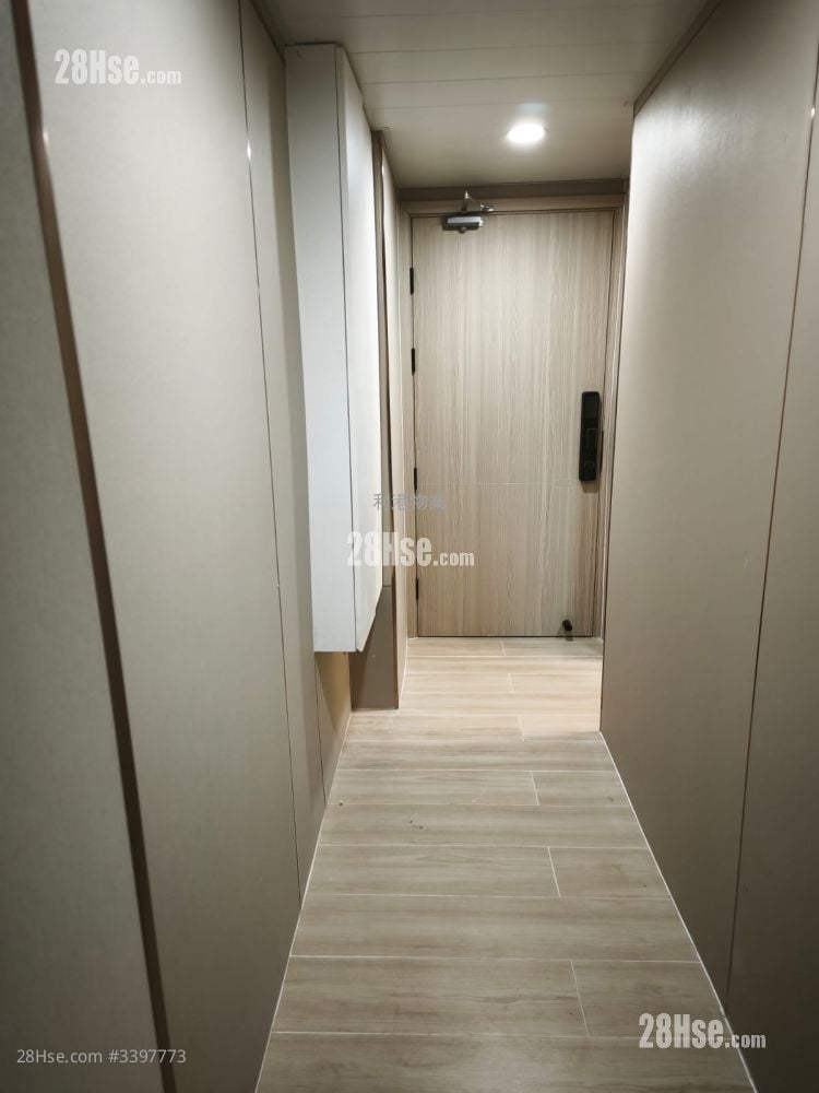 Hin Wah Building Rental Studio , 1 Bathroom 150 ft²