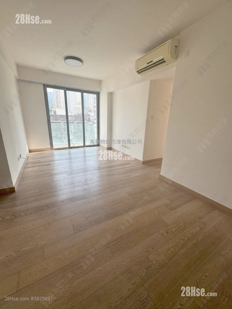 Centra Horizon Sell 3 Bedrooms 1,019 ft²