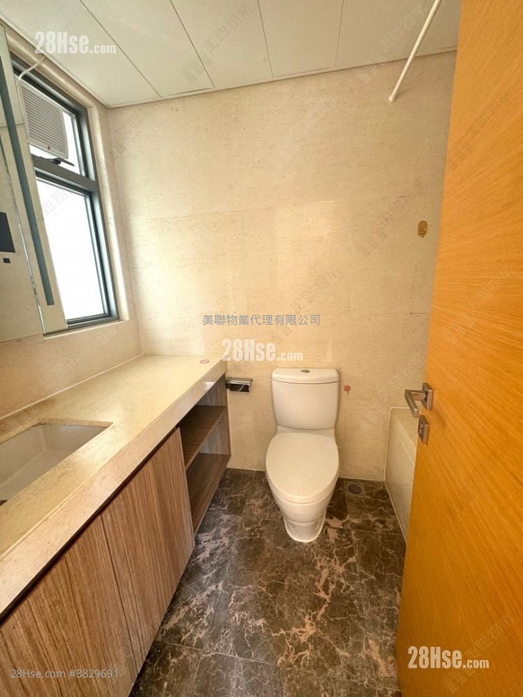 Centra Horizon Sell 3 Bedrooms 1,019 ft²