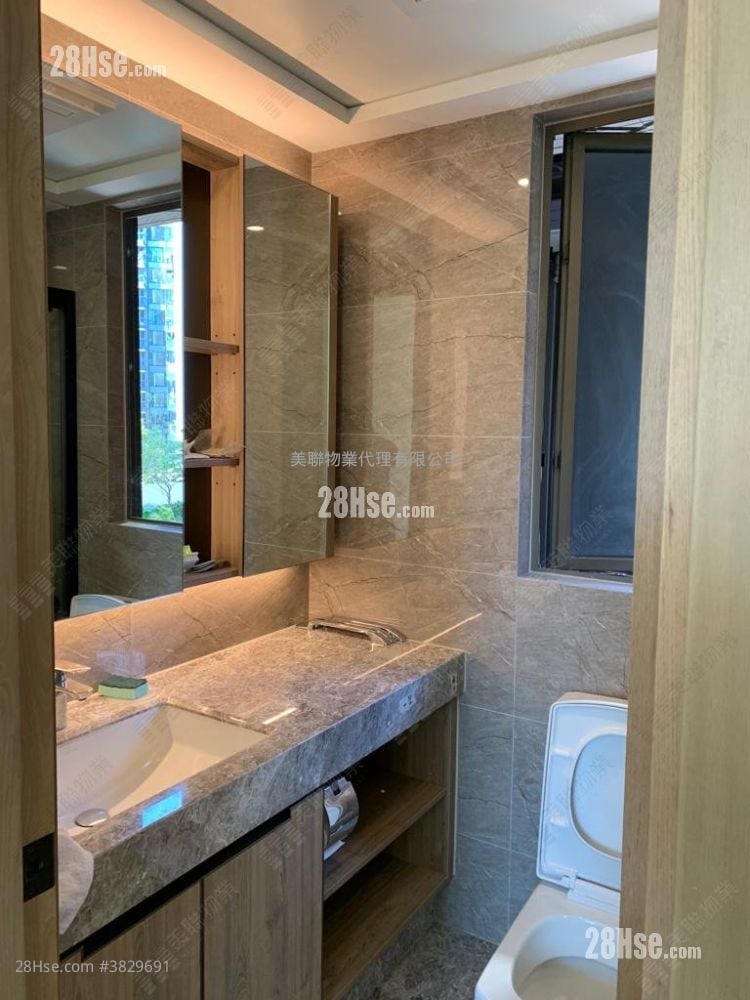 Centra Horizon Sell 3 Bedrooms 1,019 ft²