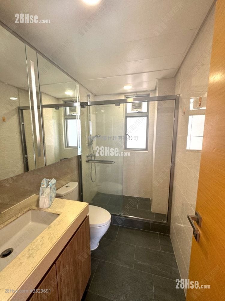 Centra Horizon Sell 3 Bedrooms 1,019 ft²