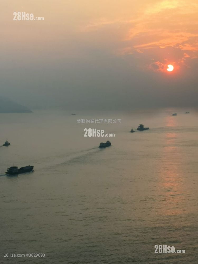 景觀: 縉皇居 售盤 4 房 653 平方呎