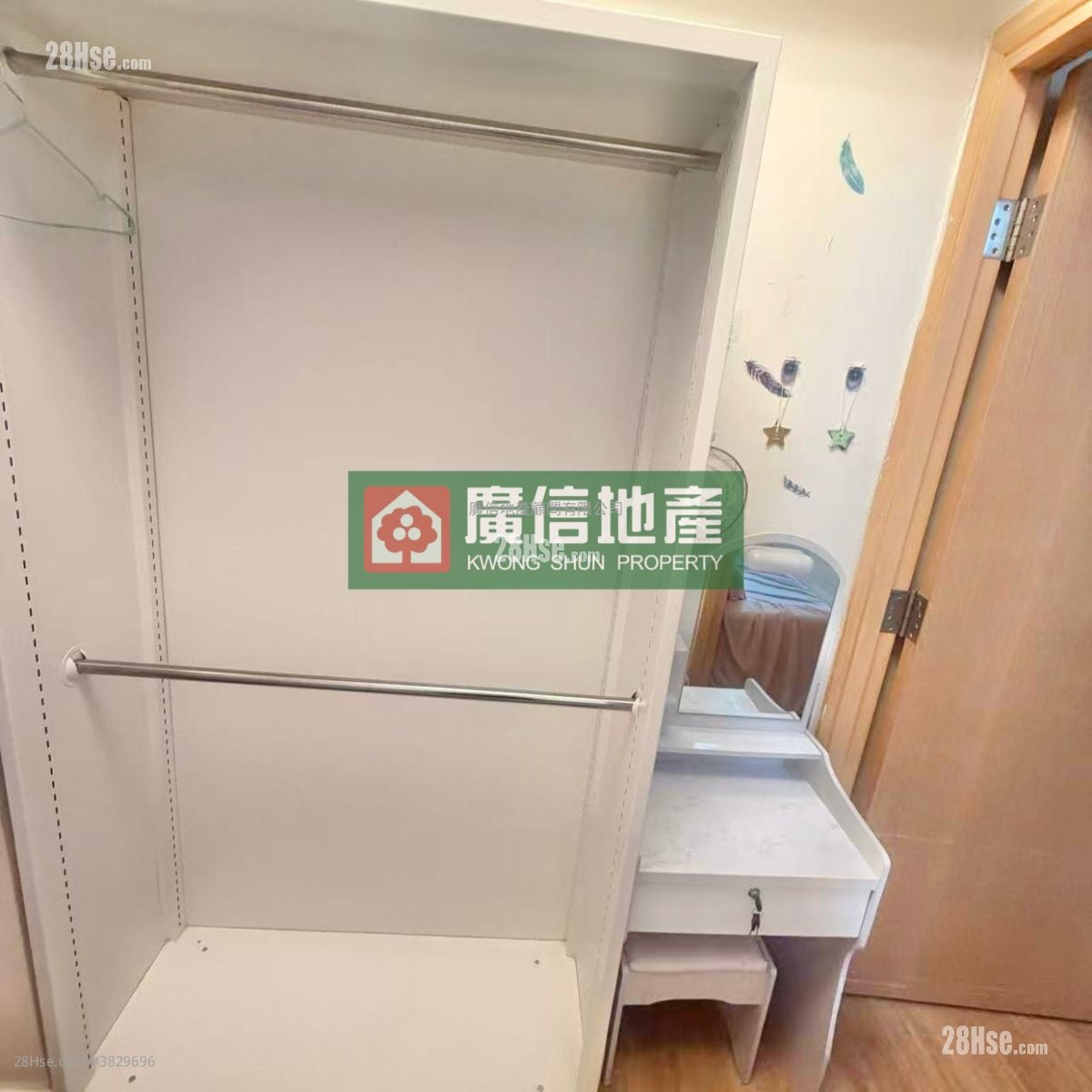 Kwok Kai Building Rental 2 Bedrooms , 1 Bathroom 440 ft²