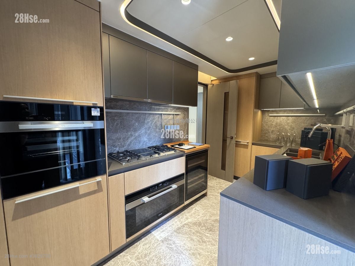 Pano Harbour Rental 3 Bedrooms , 3 Bathrooms 1,185 ft²