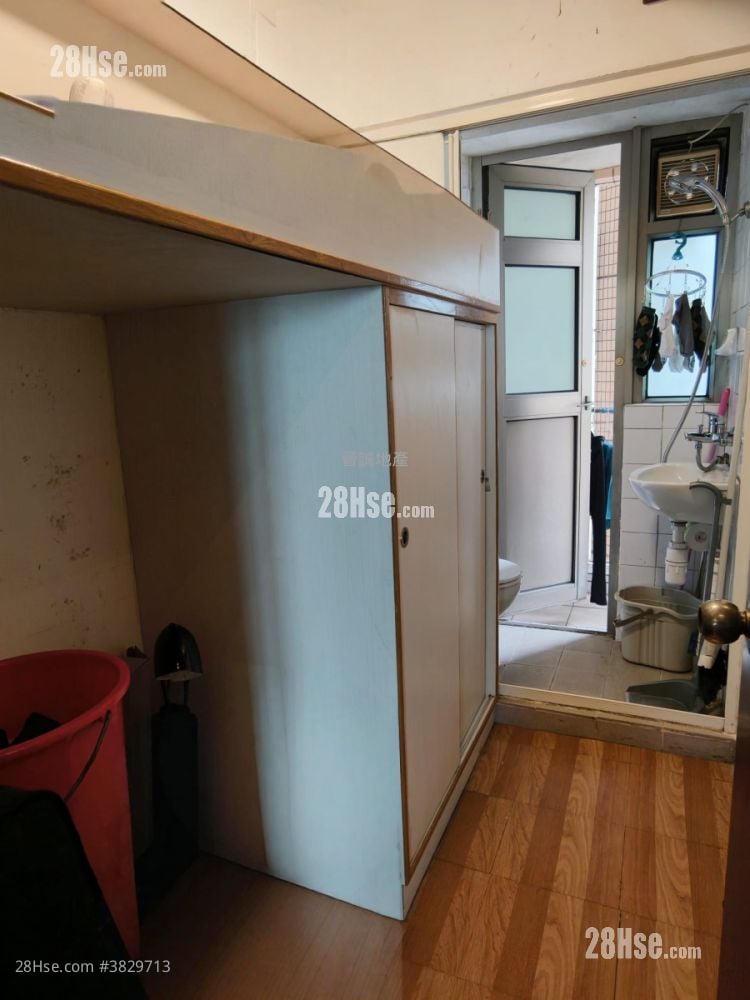 碧堤半岛 售盘 4 房 , 3 浴室 973 平方尺