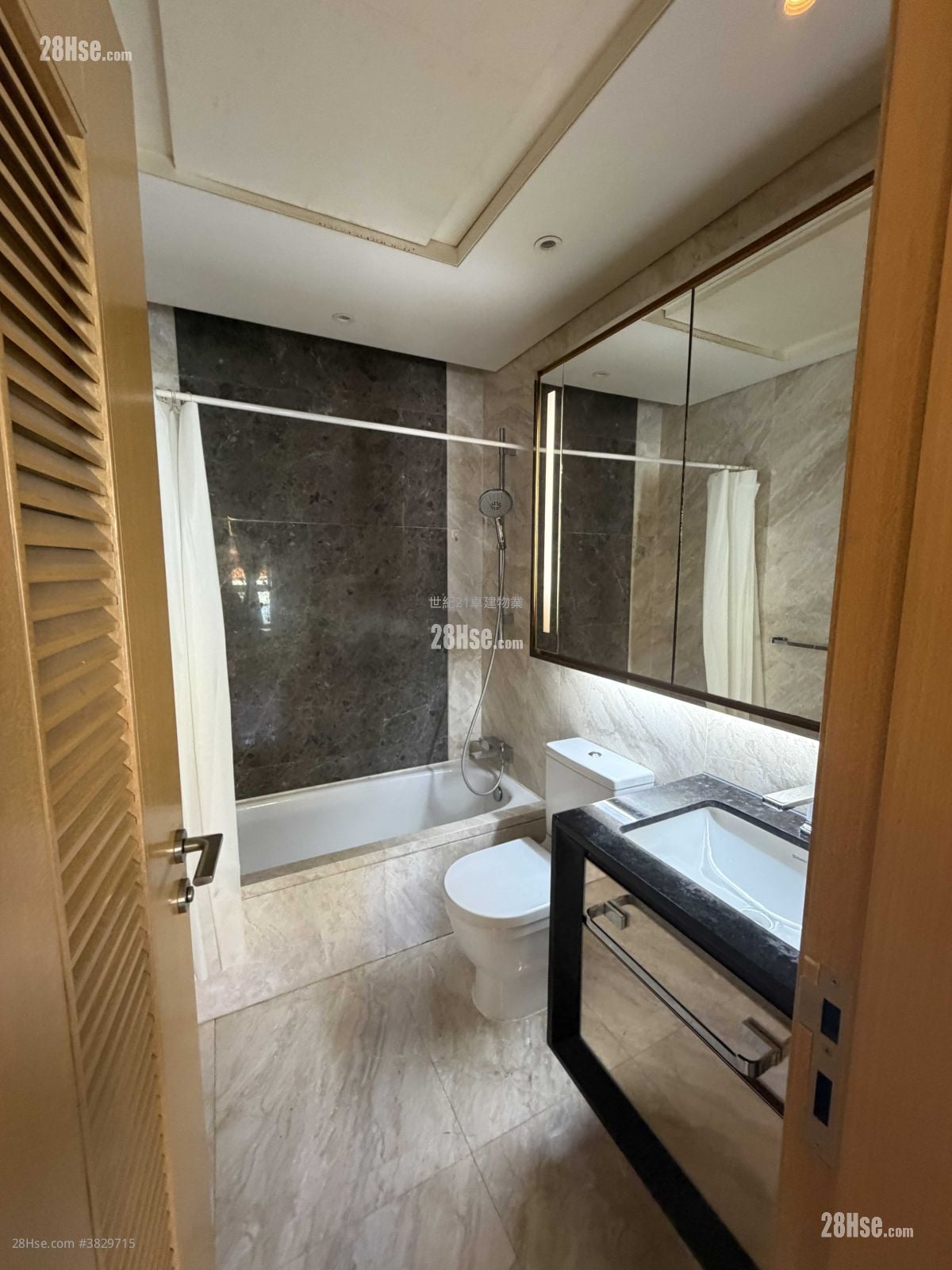 Grand Austin Sell 2 Bedrooms , 1 Bathroom 580 ft²