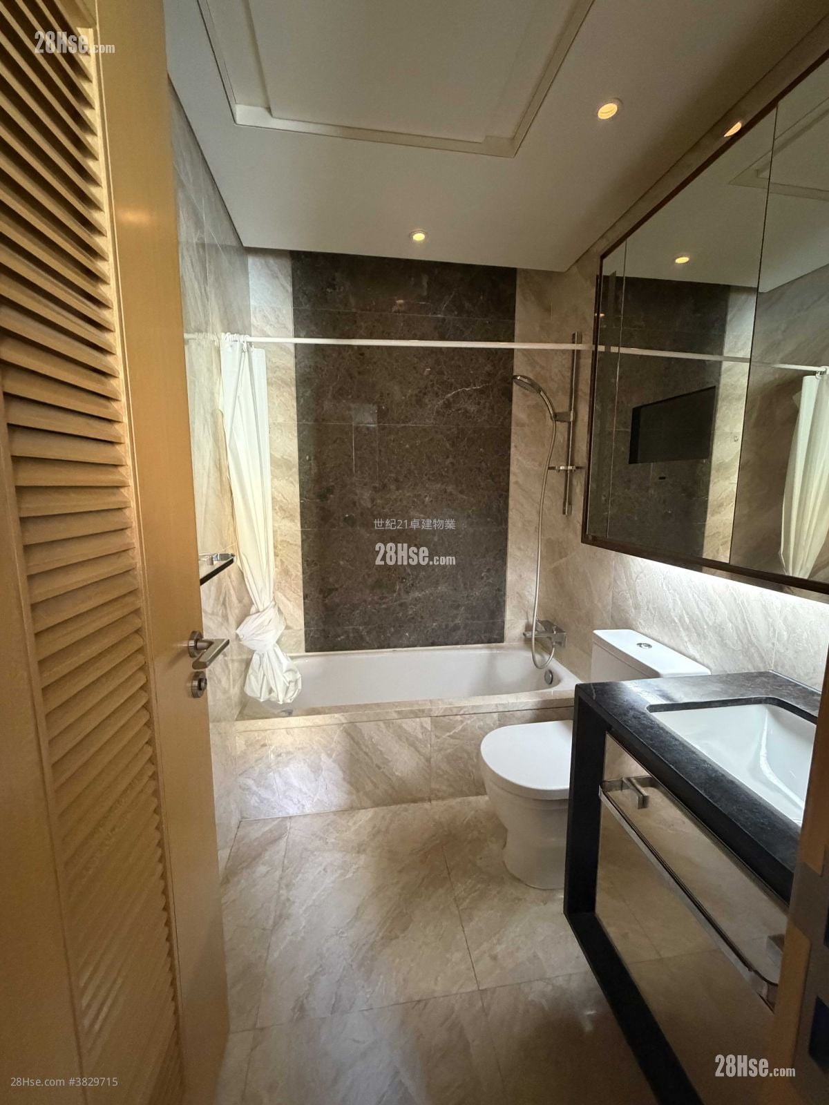 Grand Austin Sell 2 Bedrooms , 1 Bathroom 580 ft²