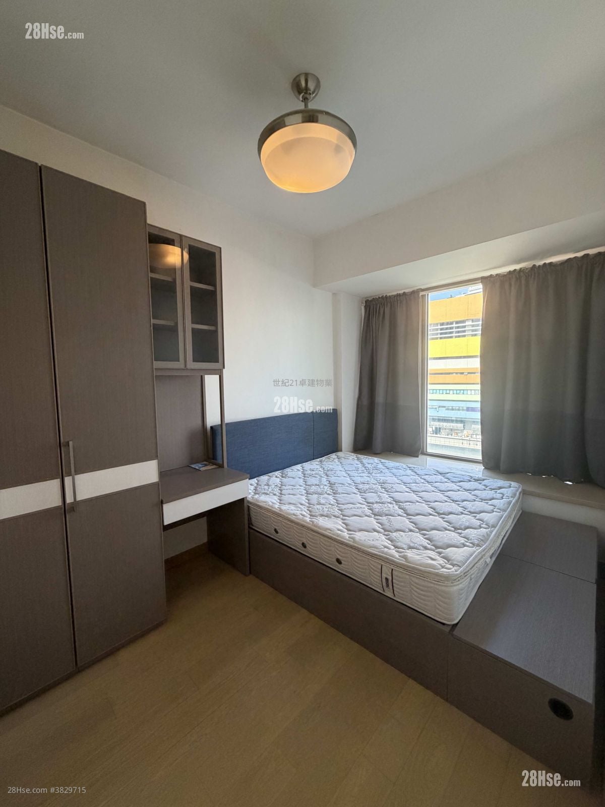 Grand Austin Sell 2 Bedrooms , 1 Bathroom 580 ft²