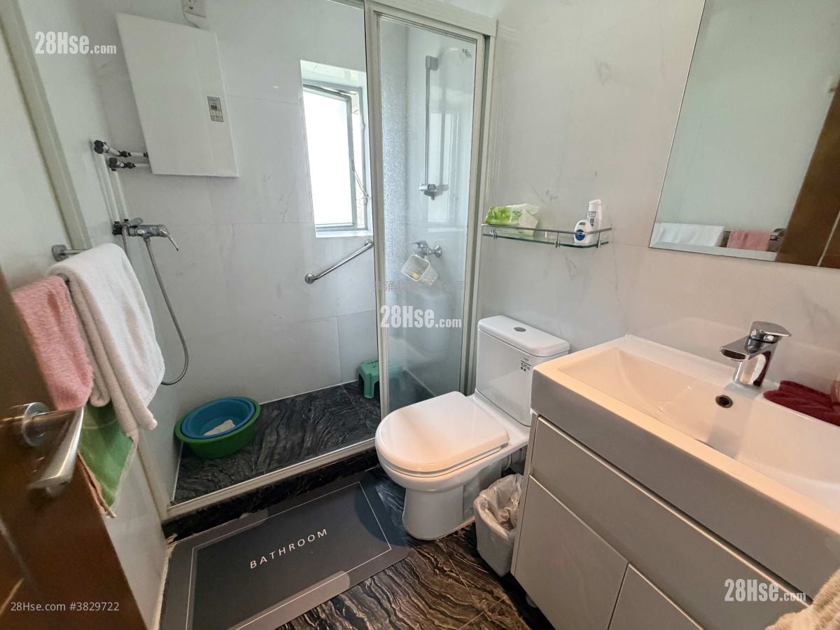 藍天海岸 售盤 3 房 , 2 浴室 804 平方呎