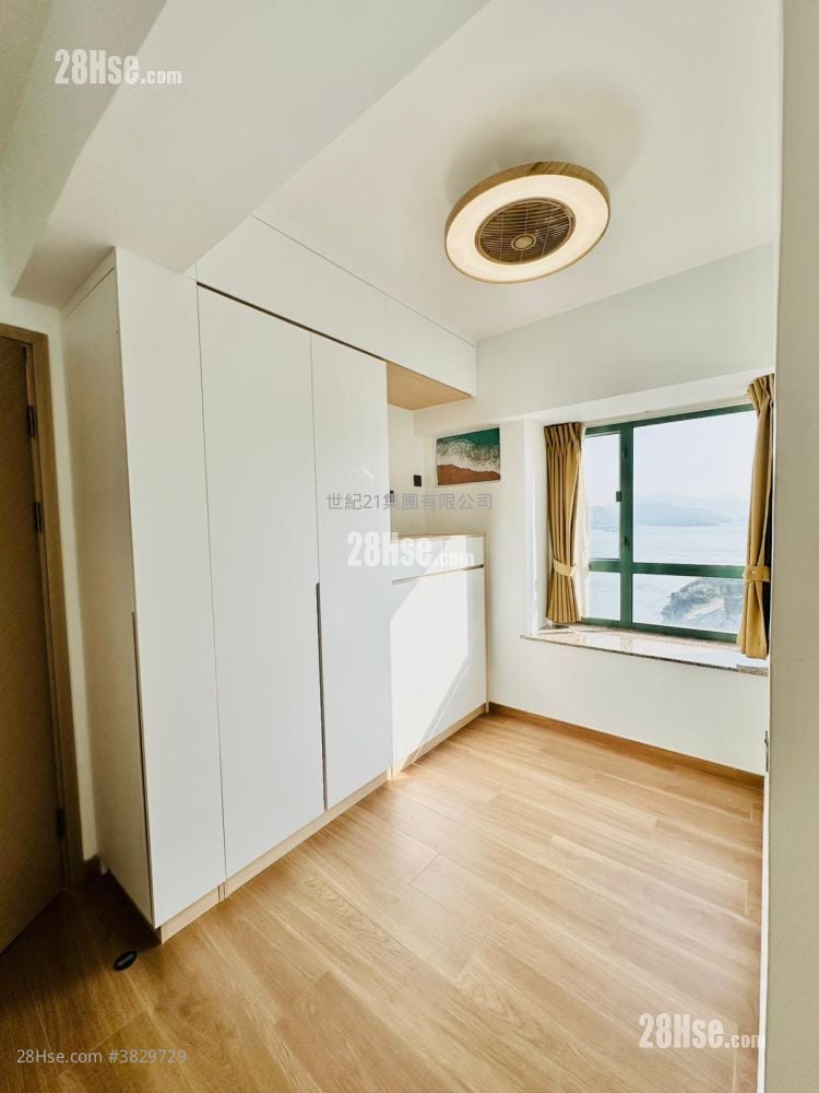 Sea Crest Villa Rental 2 Bedrooms , 2 Bathrooms 614 ft²