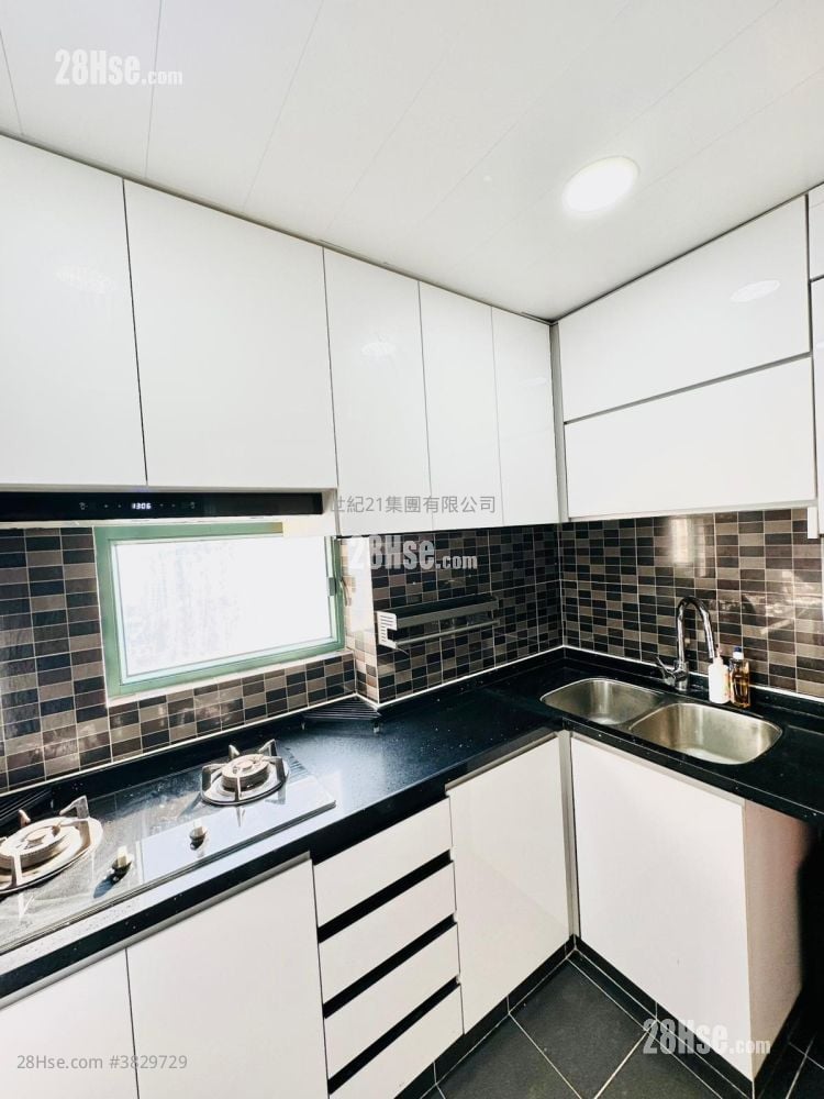 Sea Crest Villa Rental 2 Bedrooms , 2 Bathrooms 614 ft²