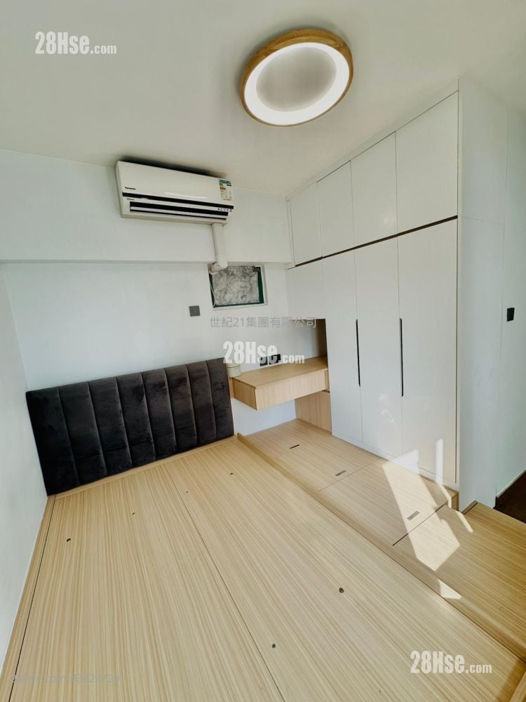 Sea Crest Villa Rental 2 Bedrooms , 2 Bathrooms 614 ft²