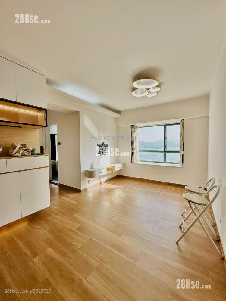 Sea Crest Villa Rental 2 Bedrooms , 2 Bathrooms 614 ft²