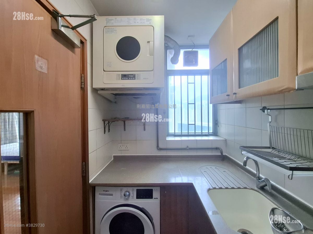 Seaview Crescent Rental 2 Bedrooms , 1 Bathroom 516 ft²