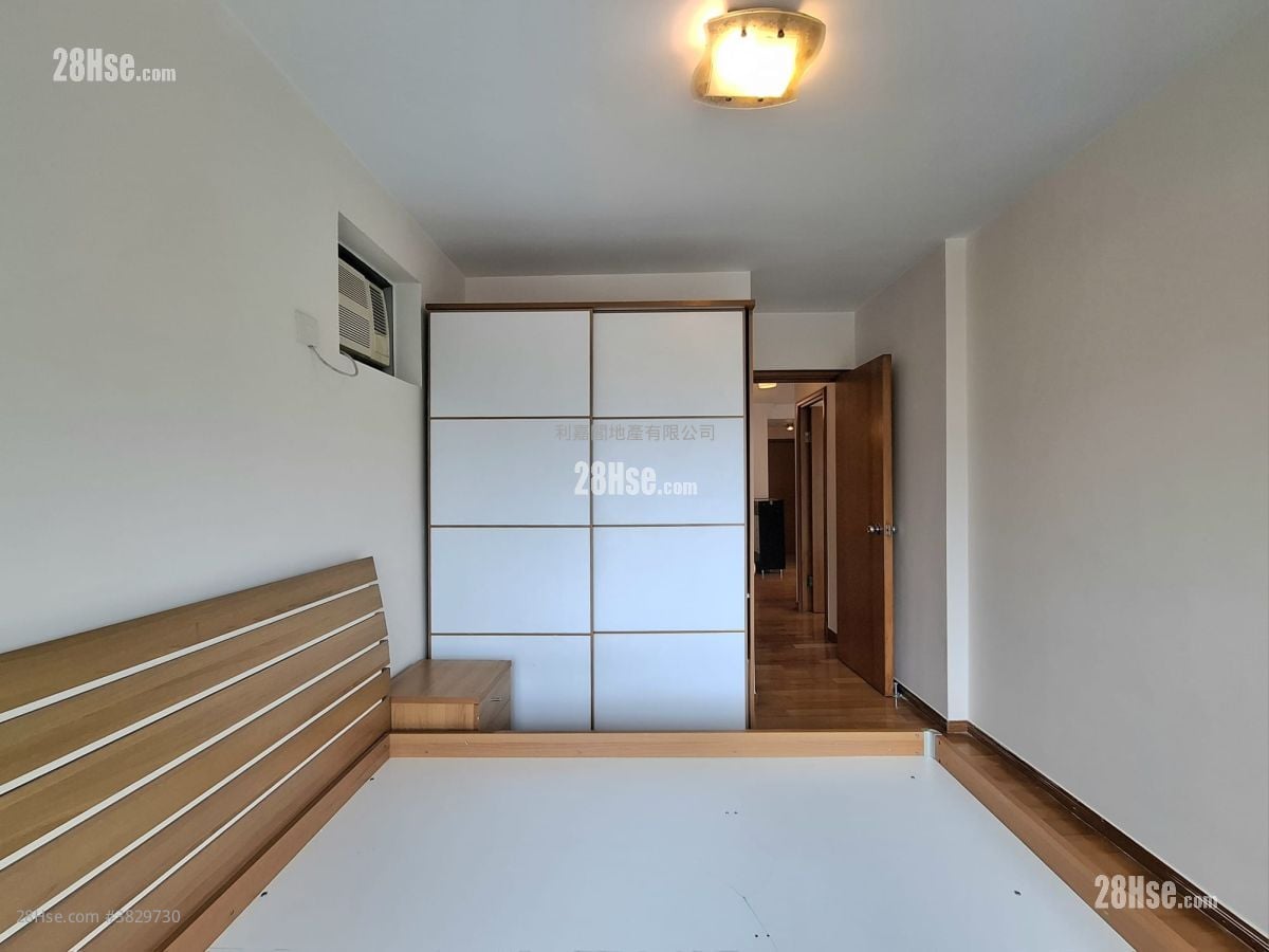 Seaview Crescent Rental 2 Bedrooms , 1 Bathroom 516 ft²