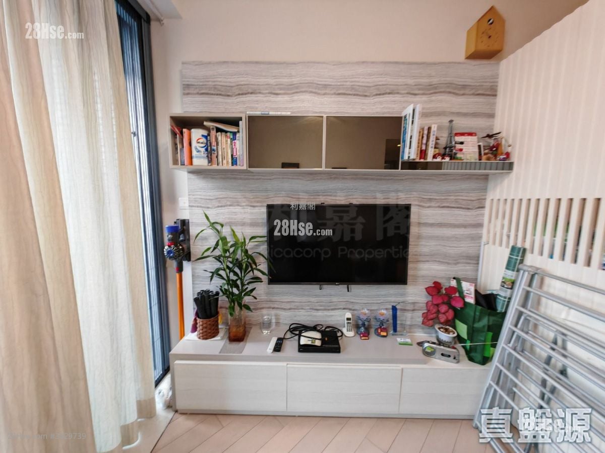 峻峦 售盘 2 房 , 1 浴室 520 平方尺