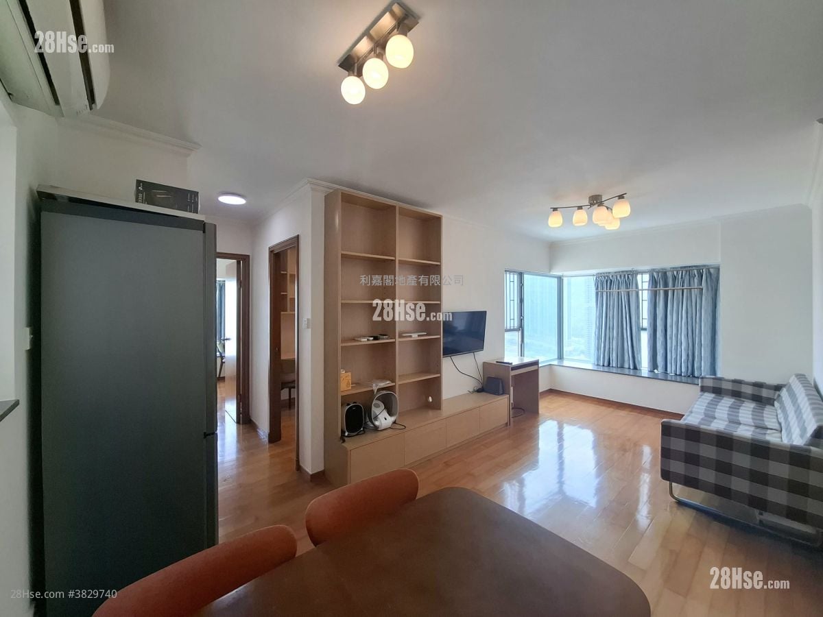 Seaview Crescent Rental 2 Bedrooms , 1 Bathroom 573 ft²