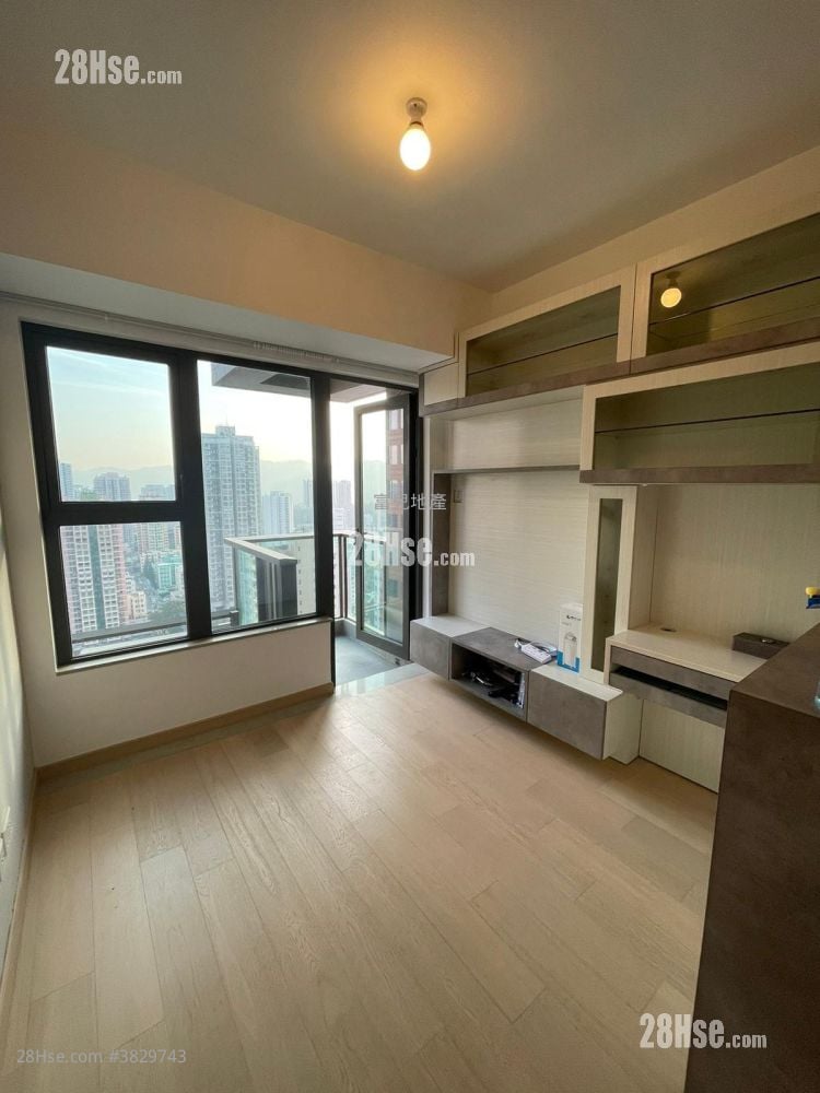 Sol City Rental 2 Bedrooms 331 ft²