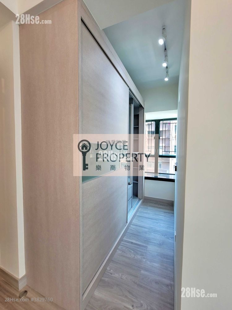 Dragon Court Rental 2 Bedrooms , 2 Bathrooms 570 ft²