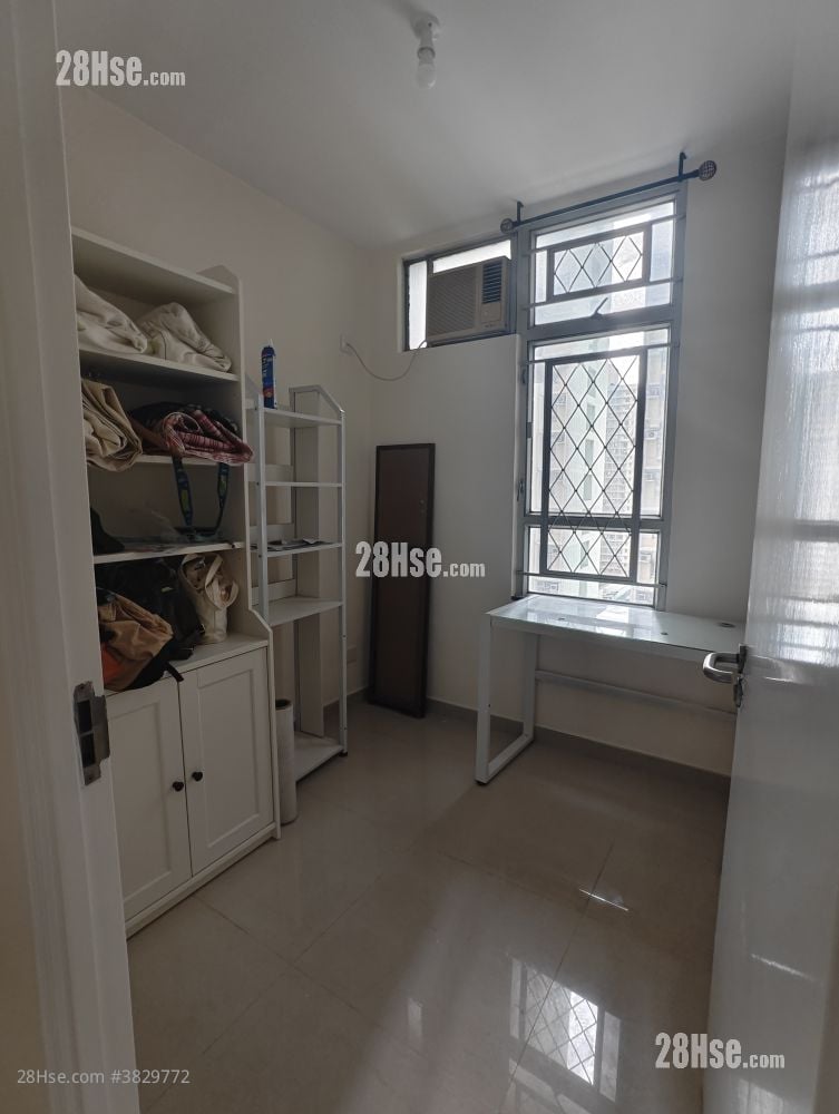 Tin Fu Court Rental 3 Bedrooms , 2 Bathrooms 650 ft²