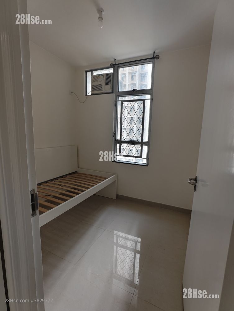 Tin Fu Court Rental 3 Bedrooms , 2 Bathrooms 650 ft²