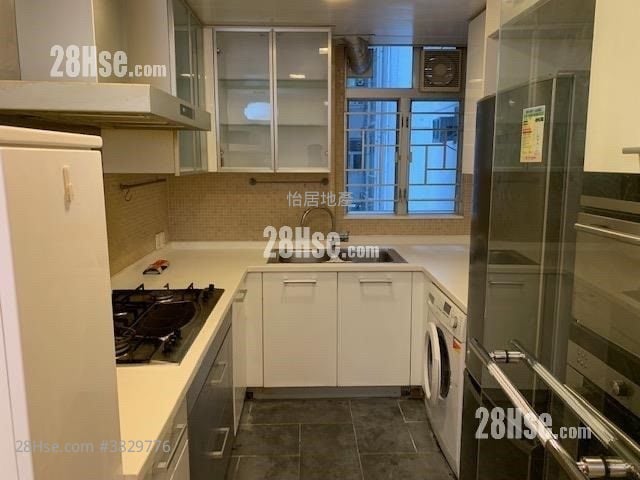 Taikoo Shing Sell 3 Bedrooms , 2 Bathrooms 709 ft²
