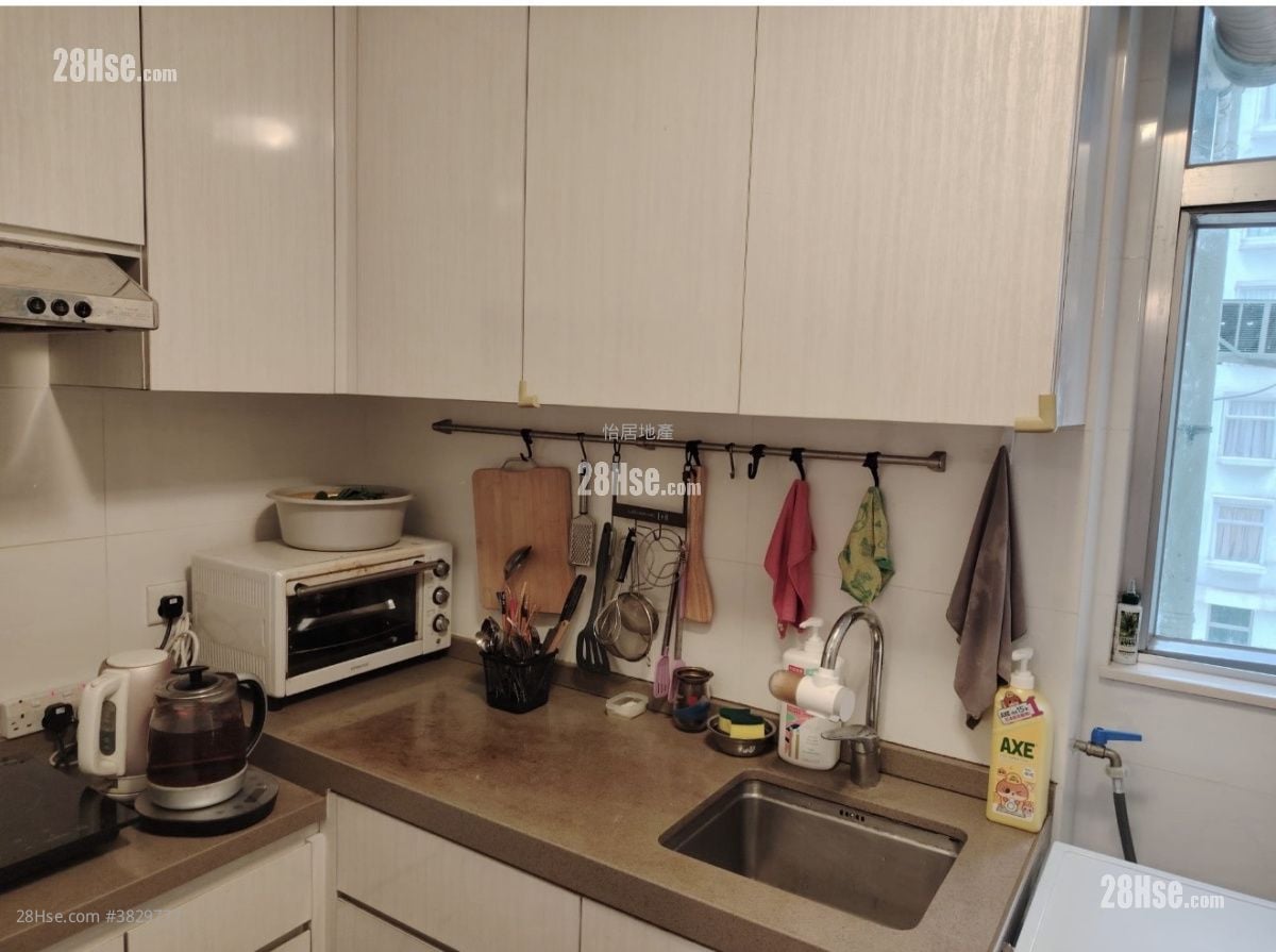 Taikoo Shing Sell 3 Bedrooms , 2 Bathrooms 723 ft²