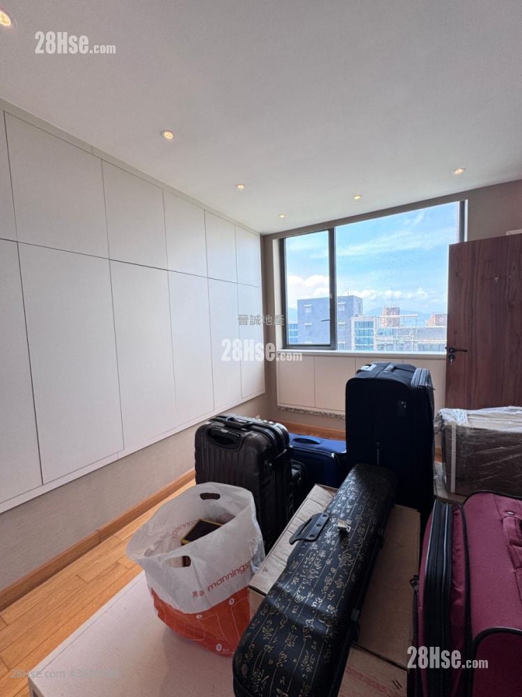 bedroom 3: Crown By The Sea Sell 4 Bedrooms , 4 Bathrooms 2,052 ft²