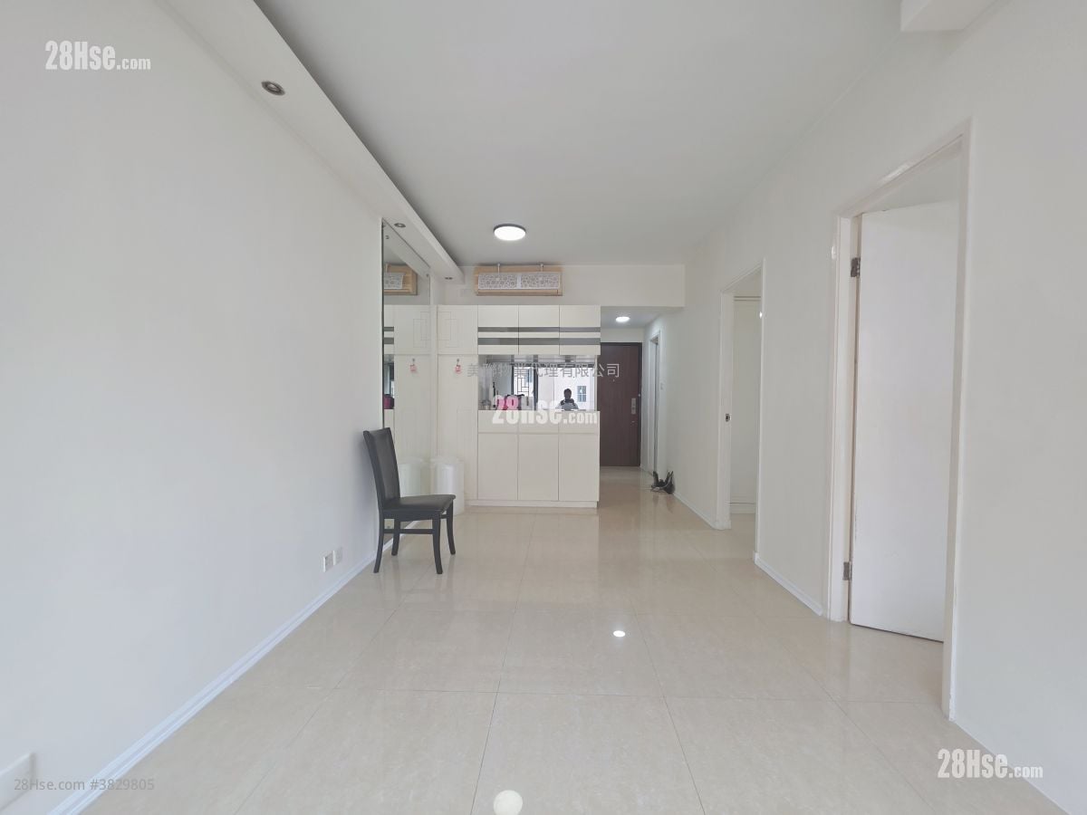 Rambler Crest Sell 2 Bedrooms , 1 Bathroom 451 ft²