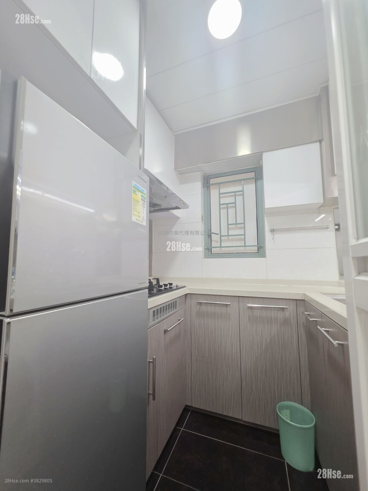 Rambler Crest Sell 2 Bedrooms , 1 Bathroom 451 ft²