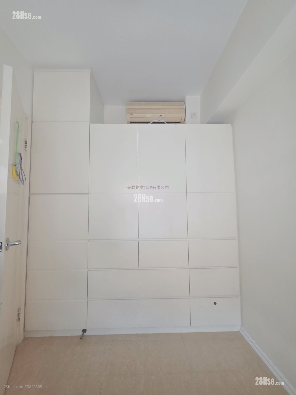Rambler Crest Sell 2 Bedrooms , 1 Bathroom 451 ft²