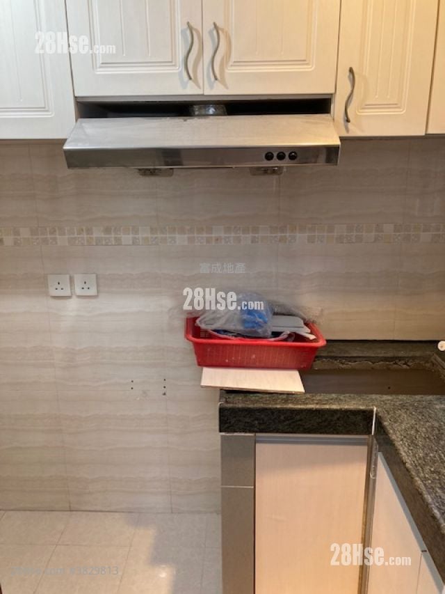 Ho Shun King Building Rental 2 Bedrooms , 1 Bathroom 358 ft²