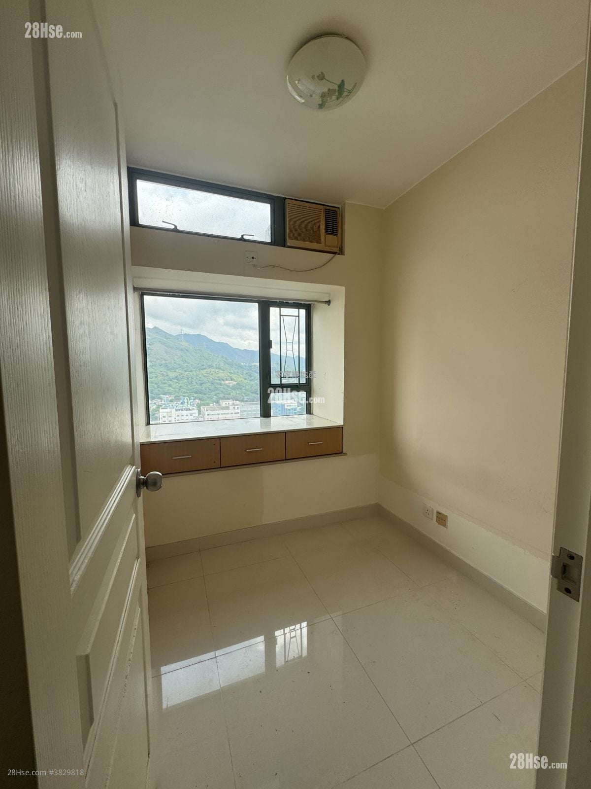 Grand Regentville Sell 3 Bedrooms , 1 Bathroom 508 ft²