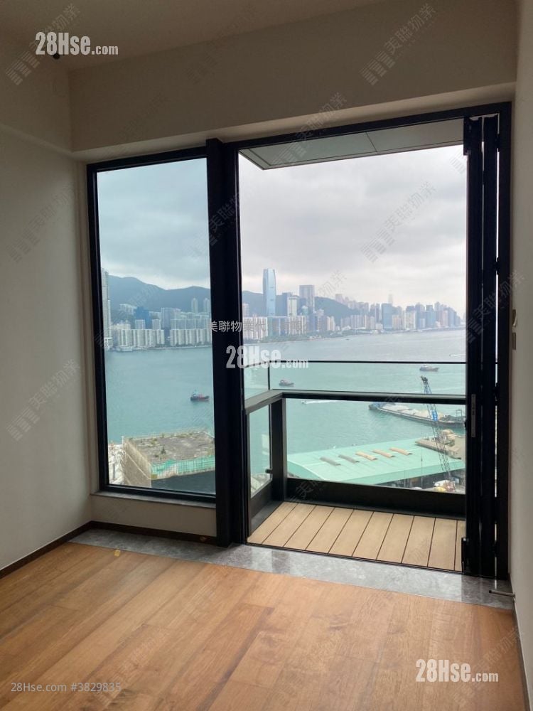 Maya Sell 3 Bedrooms 627 ft²