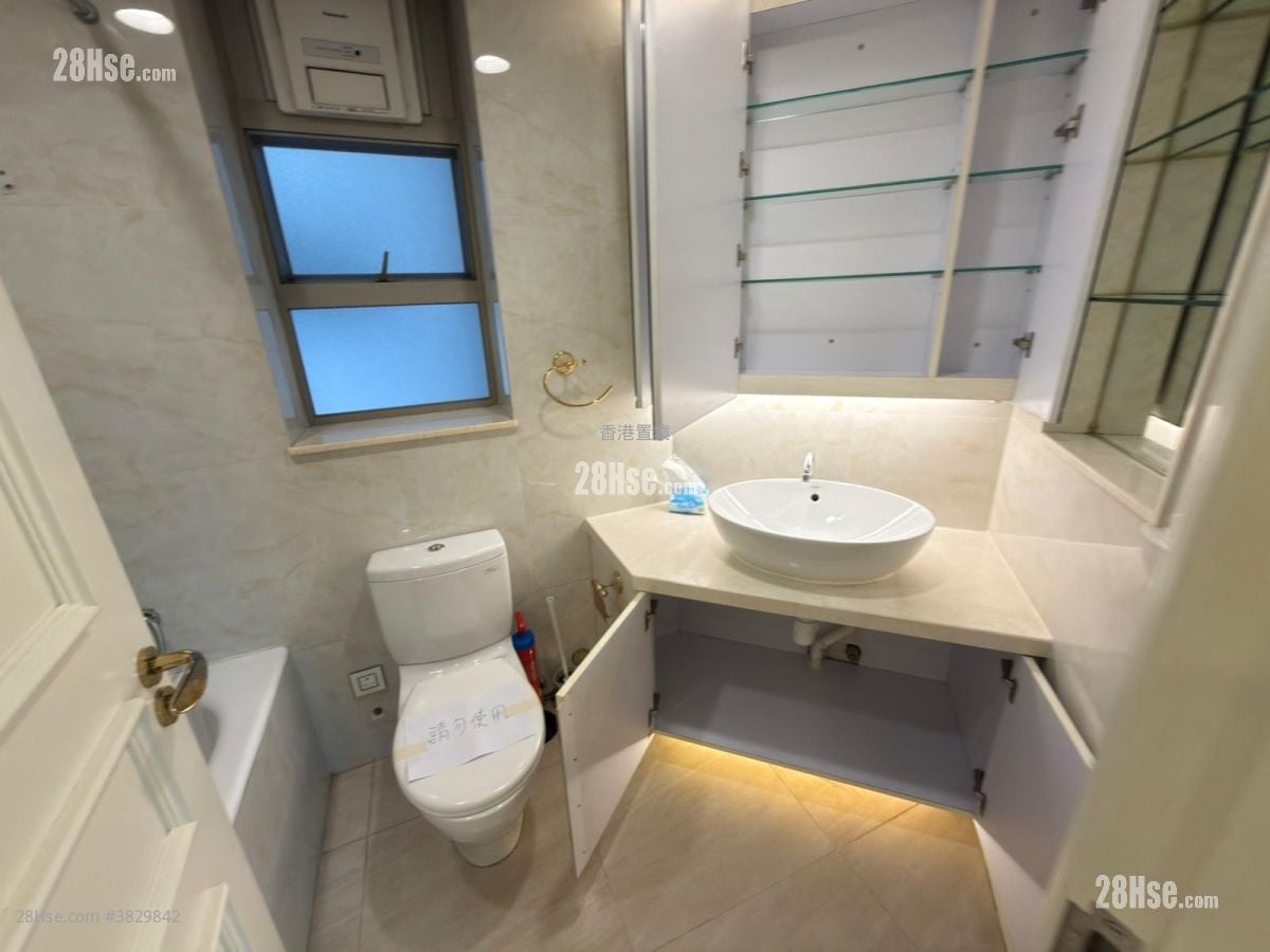Sorrento Rental 2 Bedrooms , 3 Bathrooms 780 ft²