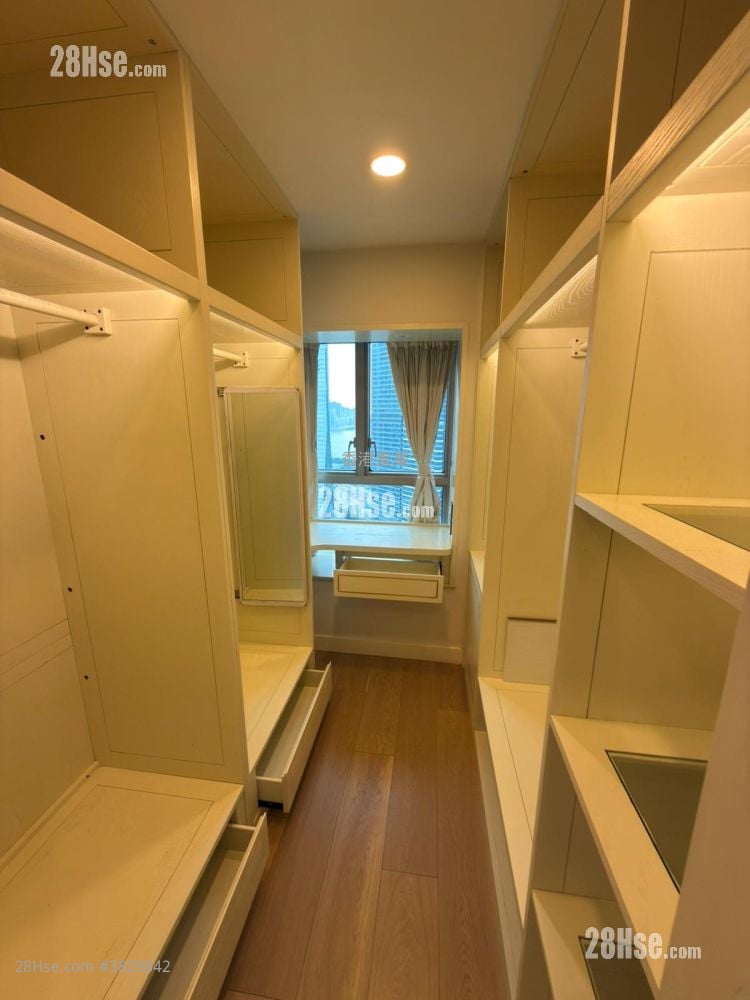 Sorrento Rental 2 Bedrooms , 3 Bathrooms 780 ft²
