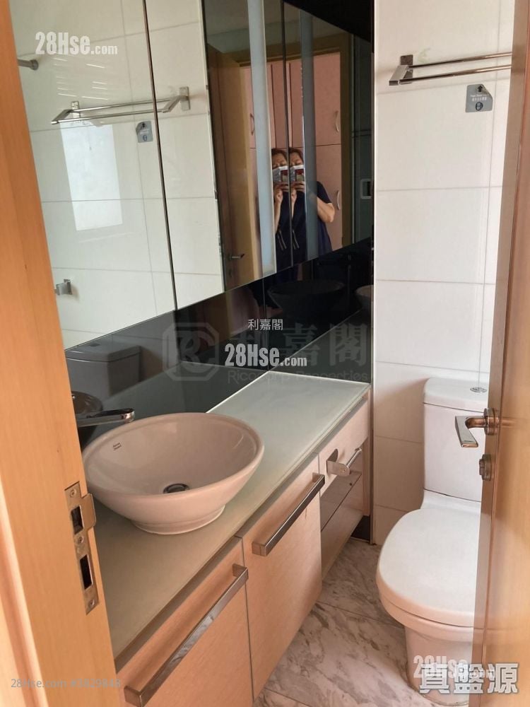 La Grove Sell 3 Bedrooms , 2 Bathrooms 807 ft²
