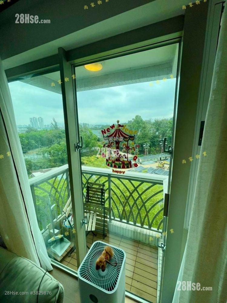 Uptown Sell 2 Bedrooms , 1 Bathroom 523 ft²