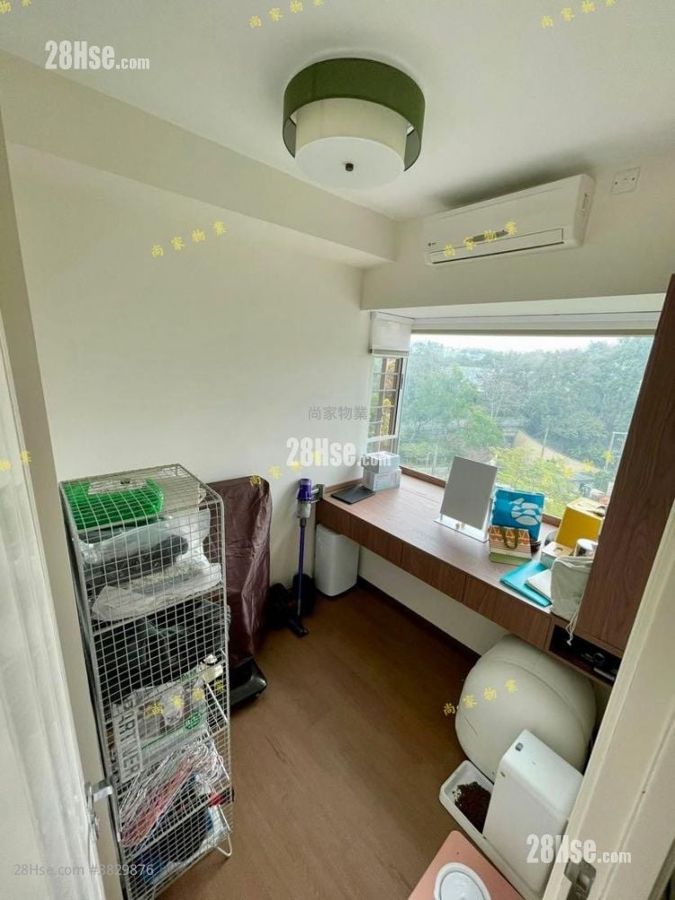 Uptown Sell 2 Bedrooms , 1 Bathroom 523 ft²