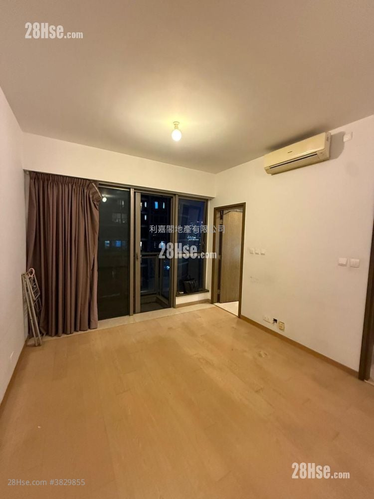 The Austin Sell 1 Bathroom 378 ft²
