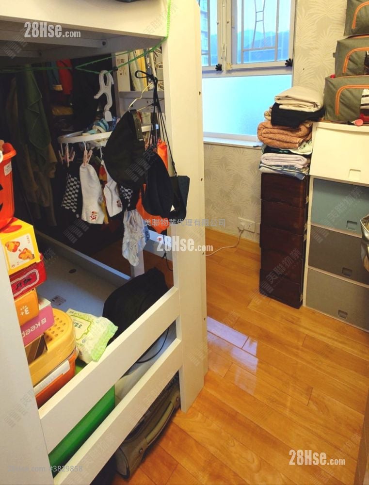 Scenery Court Sell 2 Bedrooms , 1 Bathroom 459 ft²