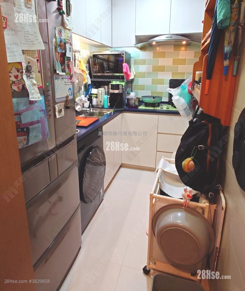 Scenery Court Sell 2 Bedrooms , 1 Bathroom 459 ft²