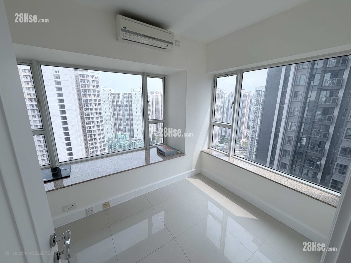 Central Park Towers Sell 2 Bedrooms , 1 Bathroom 510 ft²